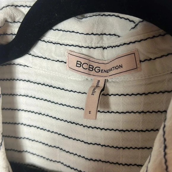 BCBGeneration Stripped Blouse Size S Highlow - Picture 5 of 7